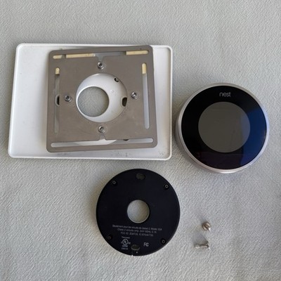Nest 2nd Generation Learning Silver Programmable Thermostat Model : 02A