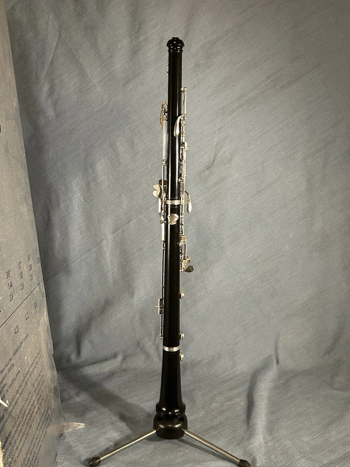 Oboe Selmer modelo 1492FB con izquierda F & bajo Bb en excelente estado Foto 2 de 4