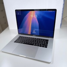 MacBook Pro 15” 2018 i7 16GB / 256GB / sehr gepflegt