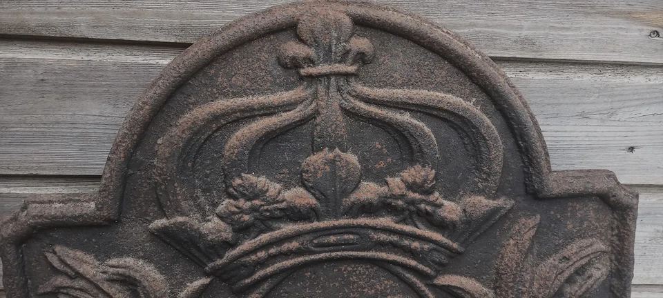 Taque de cheminée fonte palmettes fleurs de lys, couronne de France, authentique - Photo 3/4