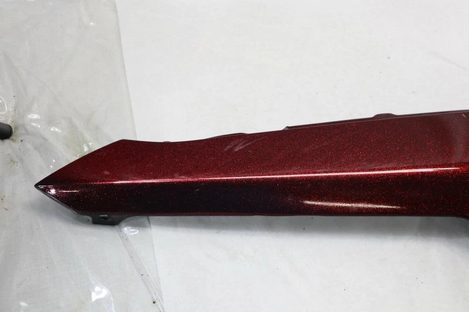 47110-43C90-33J Cubierta cuadro derecho Suzuki 1995 GSX600 Katana Foto 3 de 4