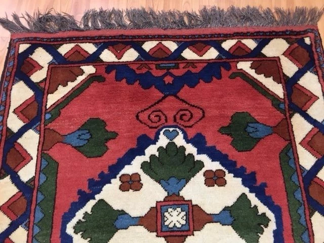 3'4" x 4' New Pakistani Vegetable Dye Oriental Rug - Hand Made - 100% Wool - Image 3 of 4