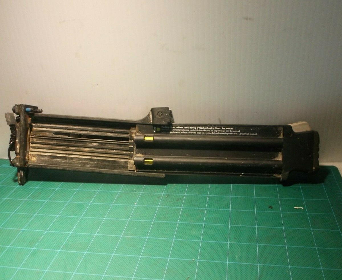 202638002 Magazine Assembly Off A Ryobi P320 Cordless Brad Nailer
