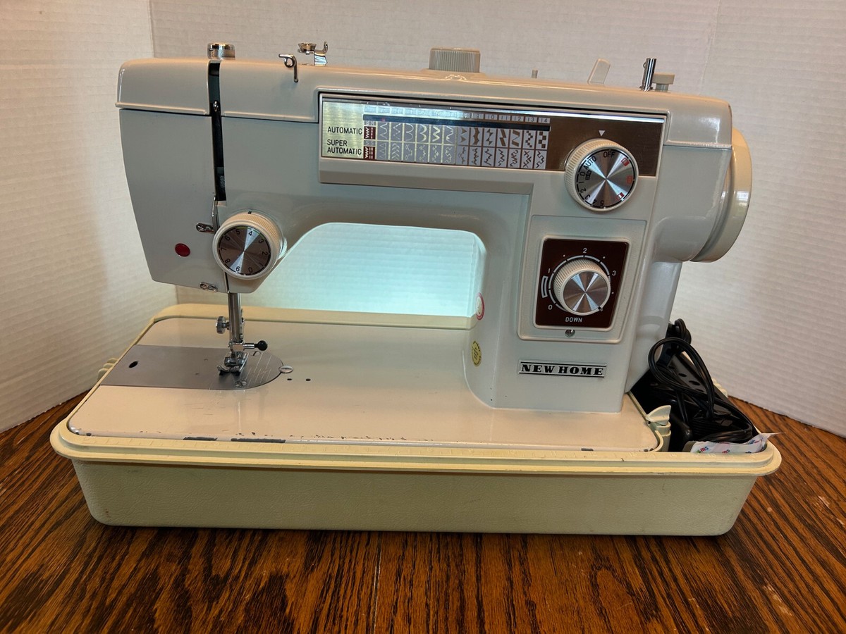 Janomeアンティーク Vintage Janome New Home model 552 Zigzag, Heavy Duty 1.0A, Case