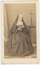 CDV circa 1865. Nun by Alary & Geiser in Algiers. Algeria. Algeria.