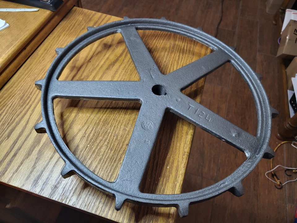 INTERNATIONAL HARVESTER Cob Conveyor Sprocket Cast # T 124 - Image 3 of 4