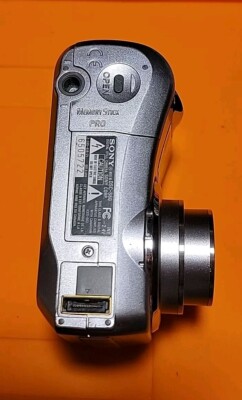 Sony Cyber-shot DSC-S60 4.1MP Digital Camera - Silver for sale