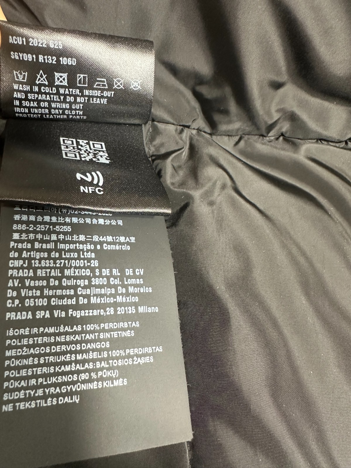 Prada Triangular Logo Nylon Puffer Jacket - Size … - image 9