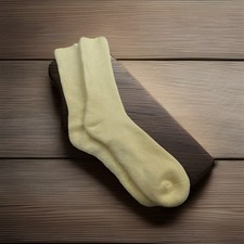 Mens VTG Socks Yellow Crew Over The Calf Cloud Acrylic Blend Size 9-11 USA Made.