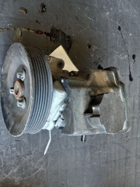 Bomba de dirección asistida 02-06 Dodge Sprinter 2500 05103795AA Foto 4 de 4