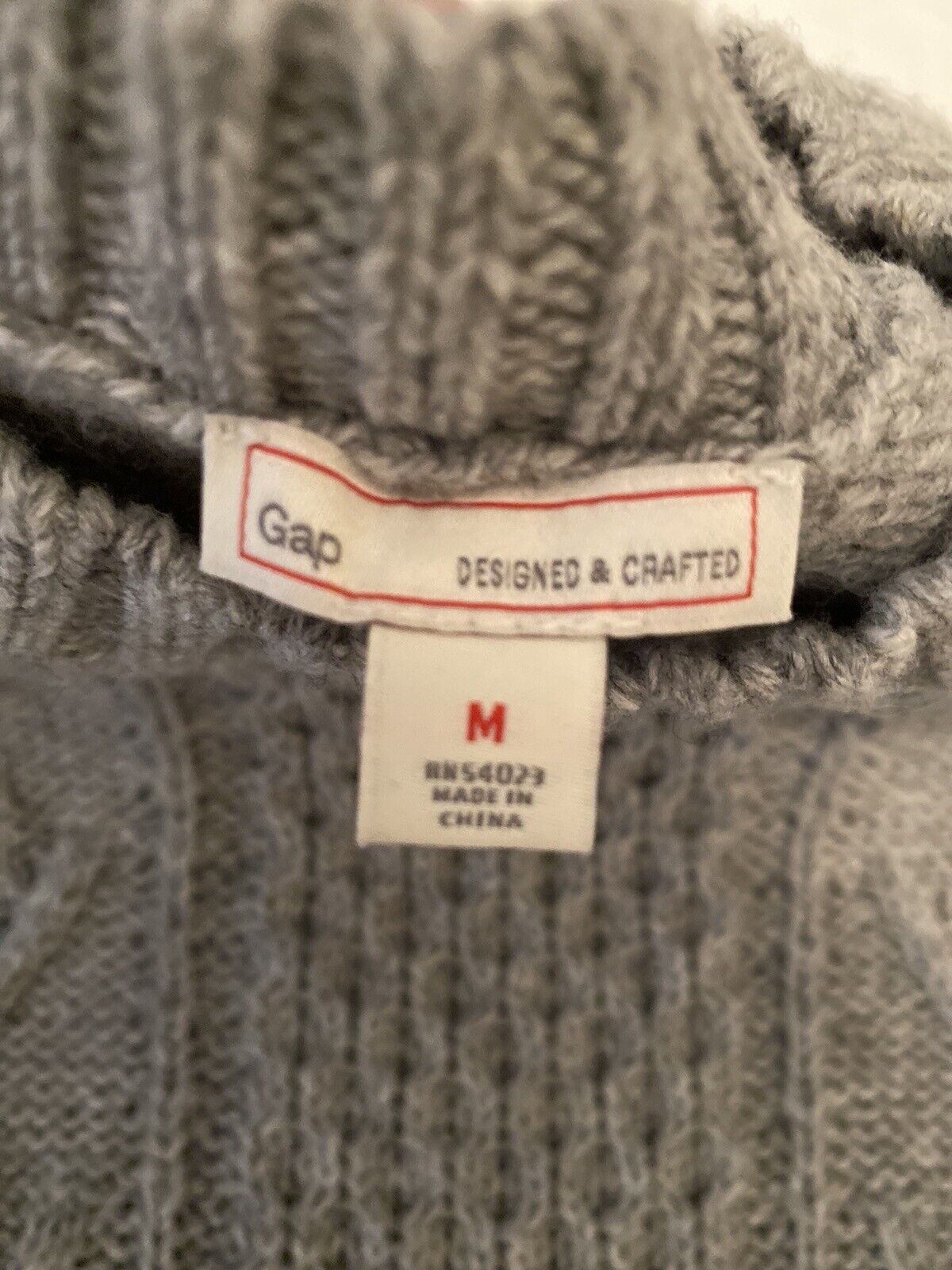 Women’s Gap Sweater Medium Cable Knit Gray - image 3