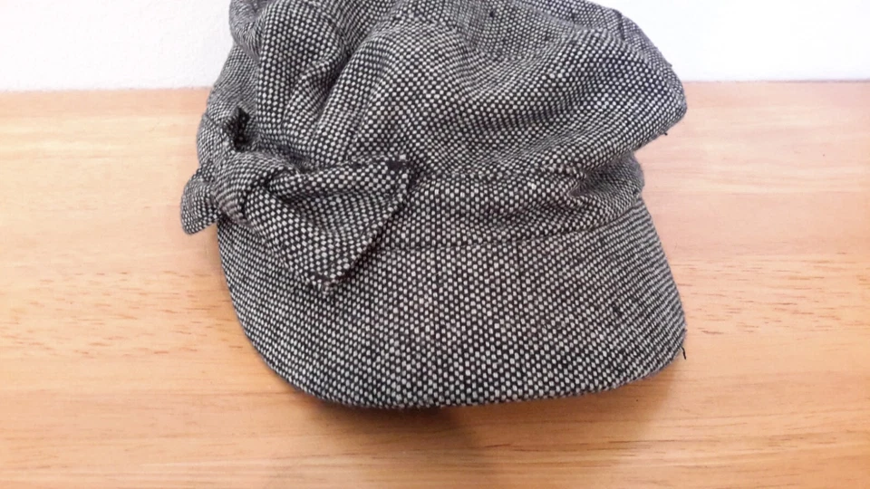 D&Y Womens Newsboy Style Hat Cap Gray Speckled OSFM Adjustable  Lined Bow Accent - Image 3 of 4