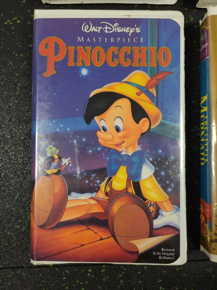 Walt Disney VHS 4 Pack - Beauty & Beast ; Little Mermaid ; Mulan ; Pinocchio  - Image 2 of 4