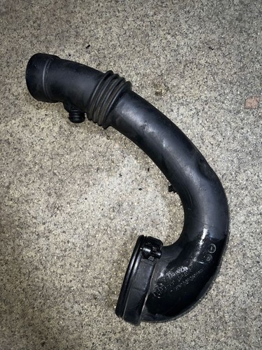 BMW 5 E39 1999 Diesel 135kW Ansaugrohr Ansaugschlauch Turbolader 7786002