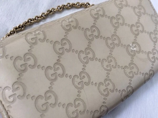 Gucci Beige Guccissima Cartera Larga con Cadena Foto 3 de 4