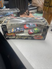 Hot Wheels Pro Racing   PETTY GENERATIONS   3-Car TARGET Exclusive