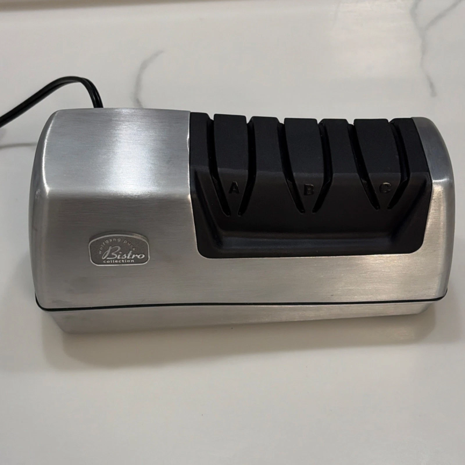 Wolfgang Puck Electric Knife Sharpener BKNS00015 Silver/Black 100W w/ Manual