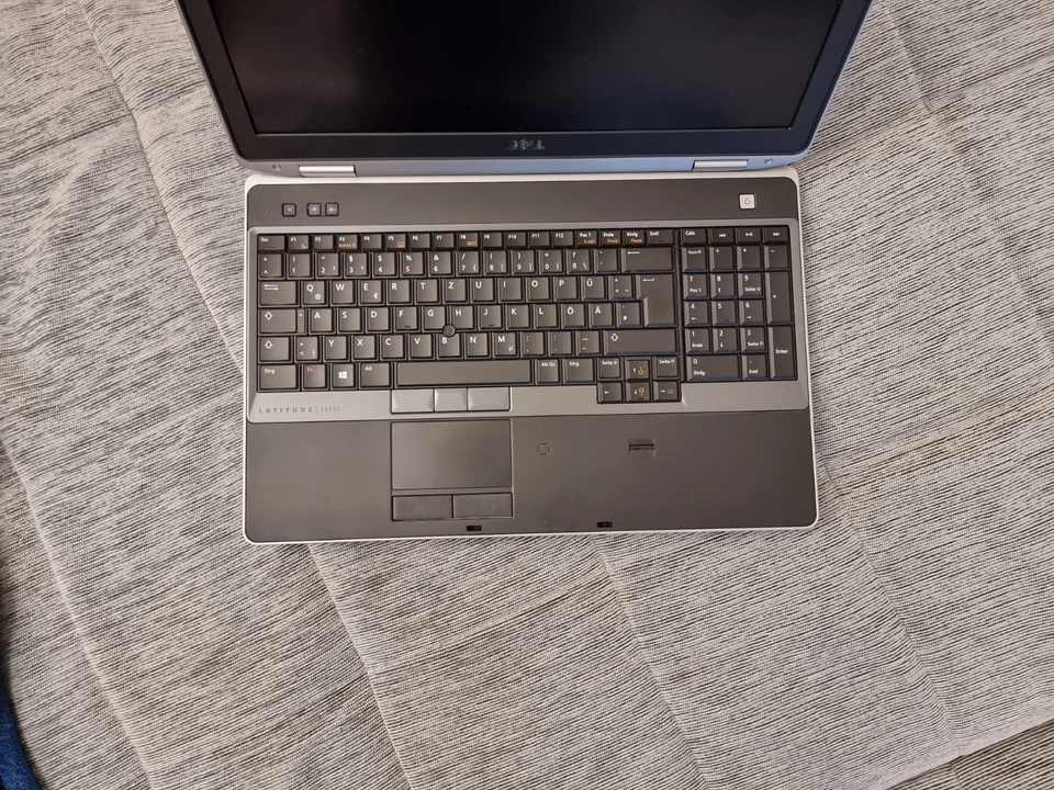 Dell Latitude E6530 · i3-3120M · 8GB · 256GB, Foto 3 von 5