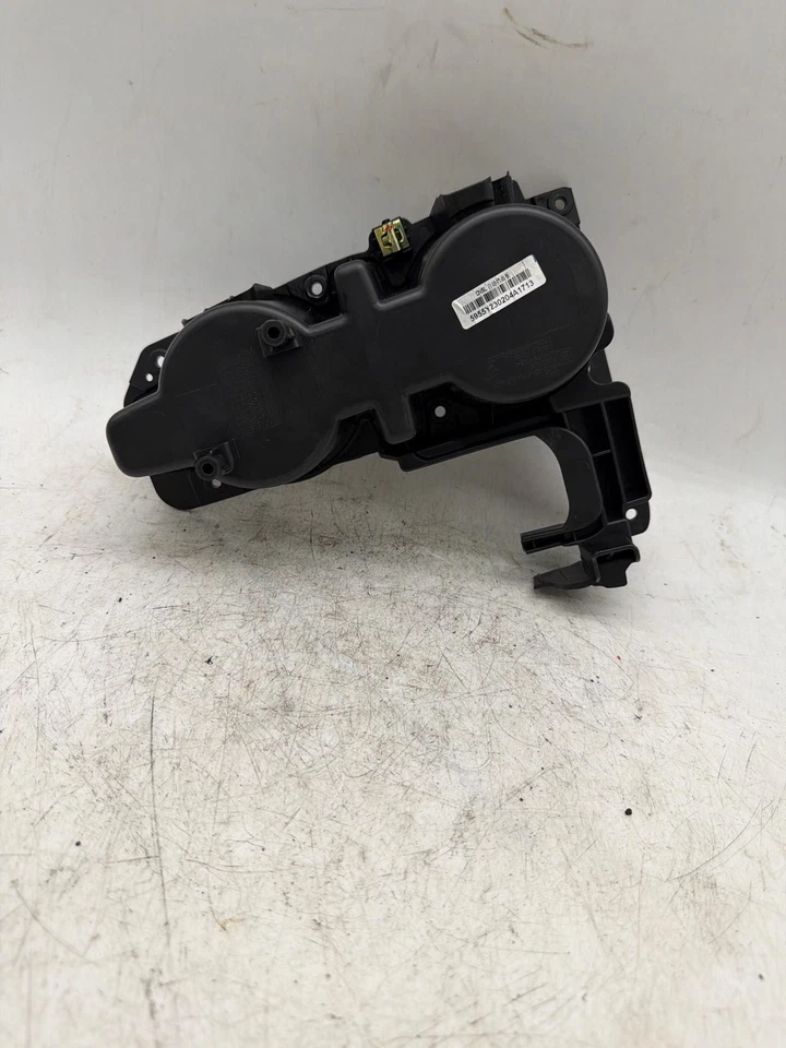 21-23 CHEVROLET TRAILBLAZER CONSOLA PORTAVASOS BISEL CUBIERTA 42620636 OEM Foto 2 de 3