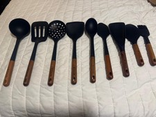 STAUB Silicone with Wood Handle 9-pc Cooking ...