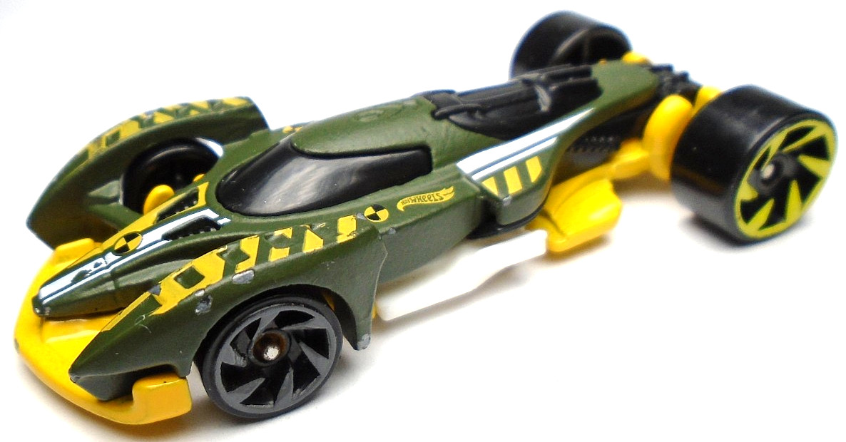 2021 HOT WHEELS HW DAREDEVILS FAST & FURIOUS HYPERFIN GREEN 2 3/4" DIECAST CAR