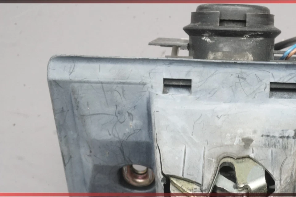 1996-03 Mercedes W210 E320 CLK430 Rear Trunk Lid Lock Latch Cylinder 2088000375 - Image 2 of 4