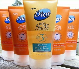 dial acne control face wash