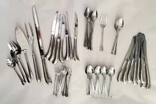 International Stainless Flatware Gran Royale Korea Glossy 68 Assorted Pieces