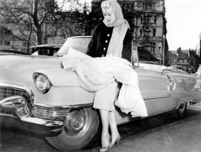 Diana Dors starlet Cadillac which arrived Cannes Film Festival 1956 Old Photo