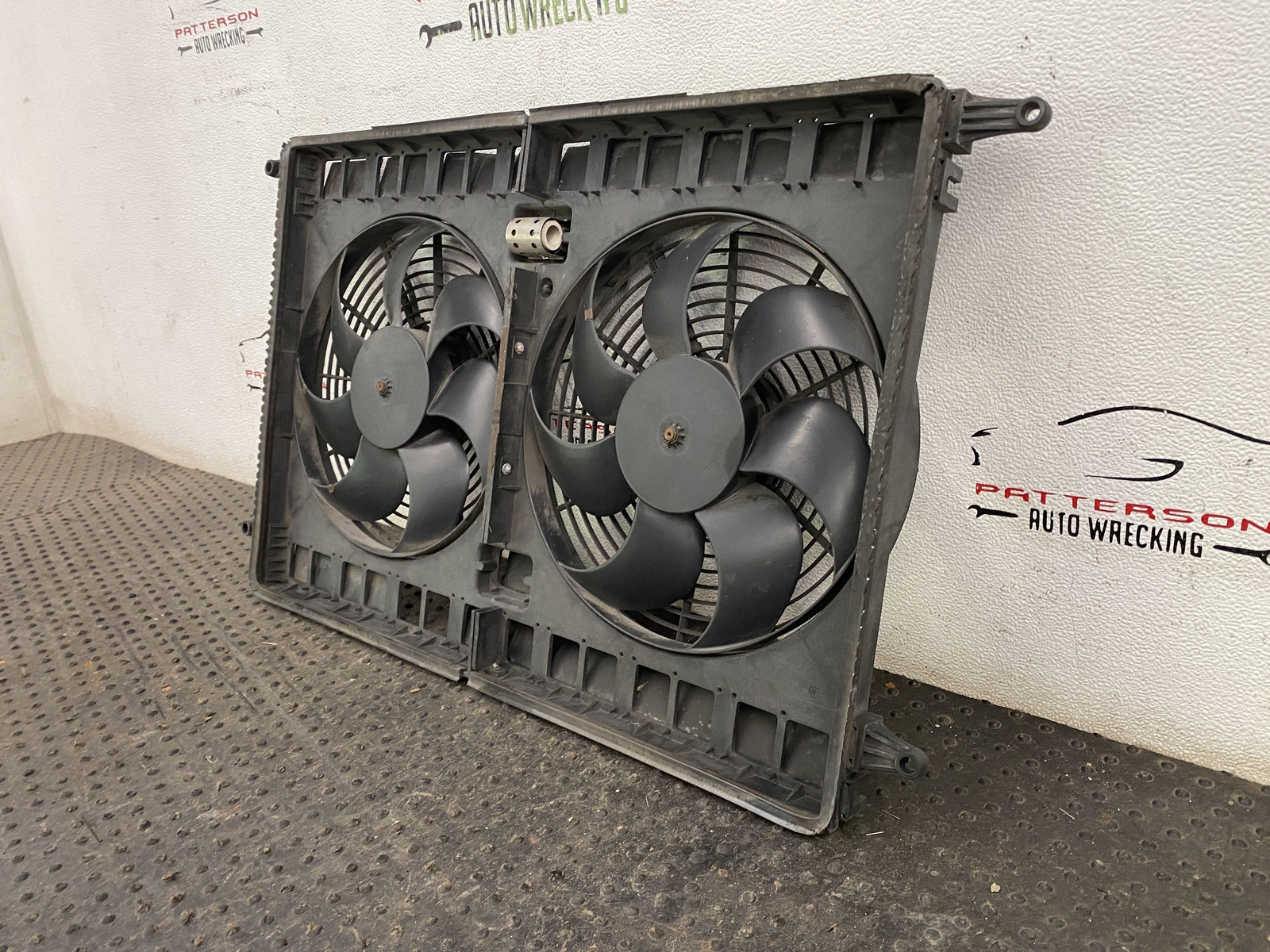 2006 MASERATI M139 QUATTROPORTE AC CONDENSOR COOLING FAN MOTOR