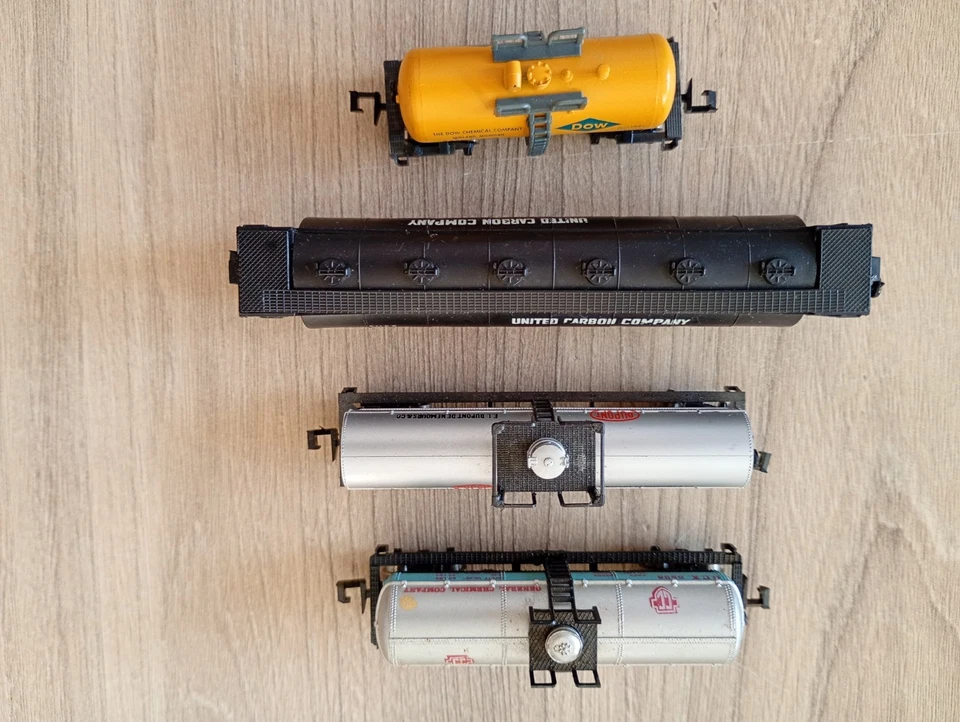 4 X Continental Assorted N Gauge Tankers.   - Image 4 of 4