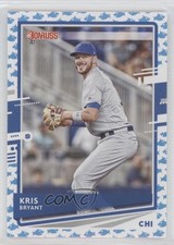 2020 Panini Donruss Photo Variation Baby Shark Kris Bryant (Fielding) #180 10k8