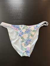 Hollister Women  s Crochet-Style High-Leg Cheeky Bikini Bottom Size L - Blue 24