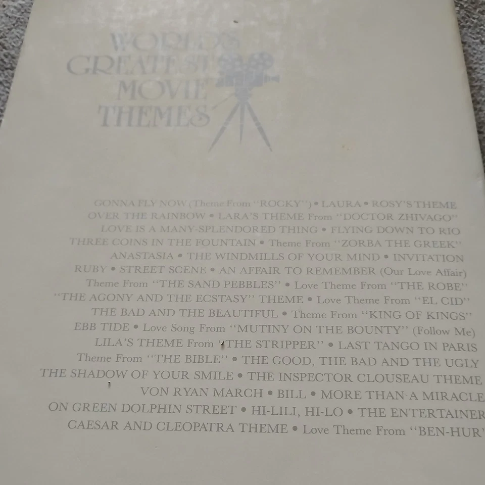 Cancionero solos para piano con temas de películas más grandes del mundo The Big 3 Music Corporation Foto 3 de 3