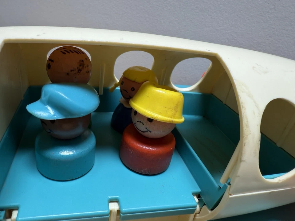 Avião de brinquedo vintage 1970-72 Fisher Price Little People avião a jato com 8 pessoas - Imagem 4 de 4