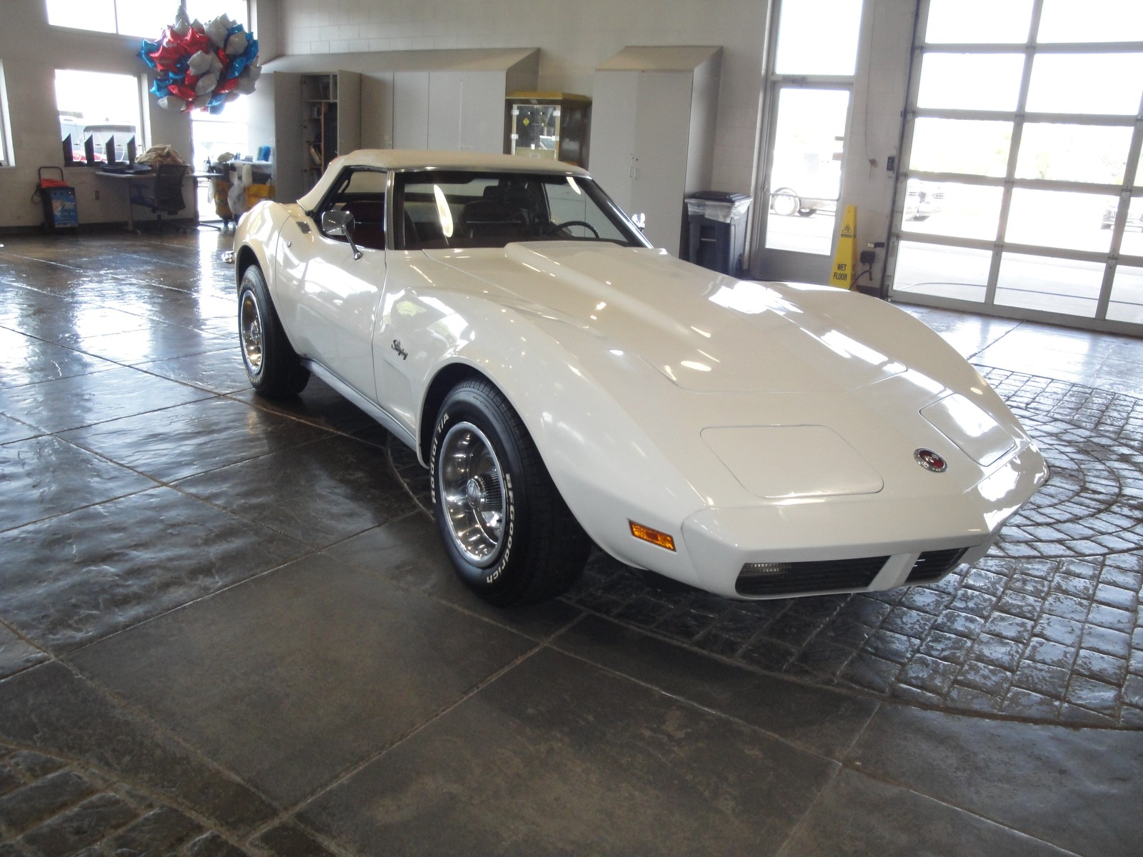 1973 WHITE Chevrolet Corvette   | C3 Corvette Photo 5