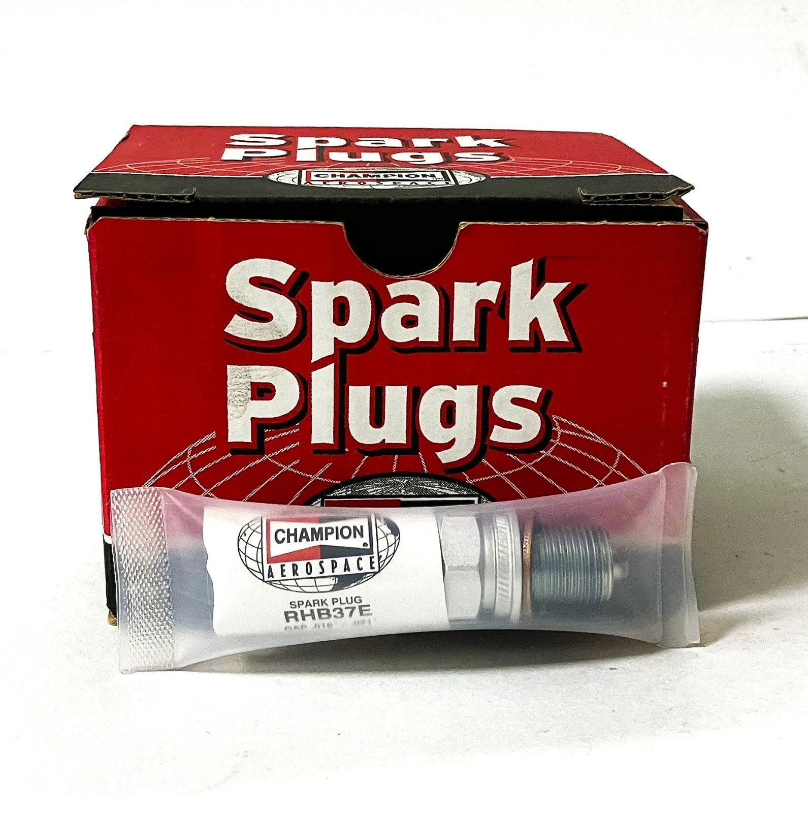 New NOS Champion Aircraft Spark Plug RHB37E Aviation Sparkplug GAP .016-.021