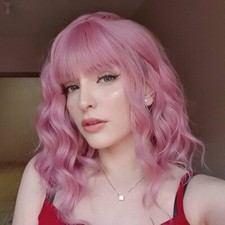 Moda Pelucas Bob Rosa Con Flequillo Pelucas de Fiesta Rosa Corto Ondulado Sintético Pelucas