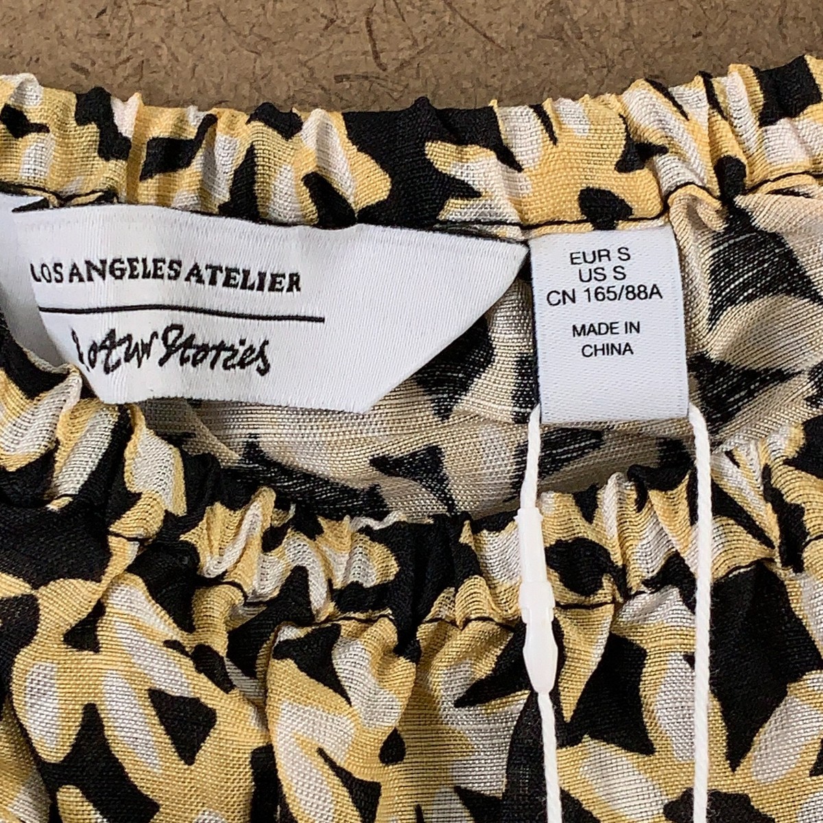 & other stories puff sleeve crop top