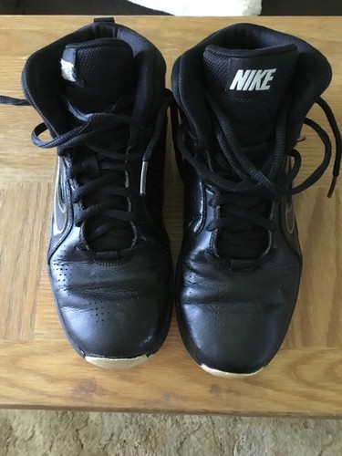 kids all black nike shoes