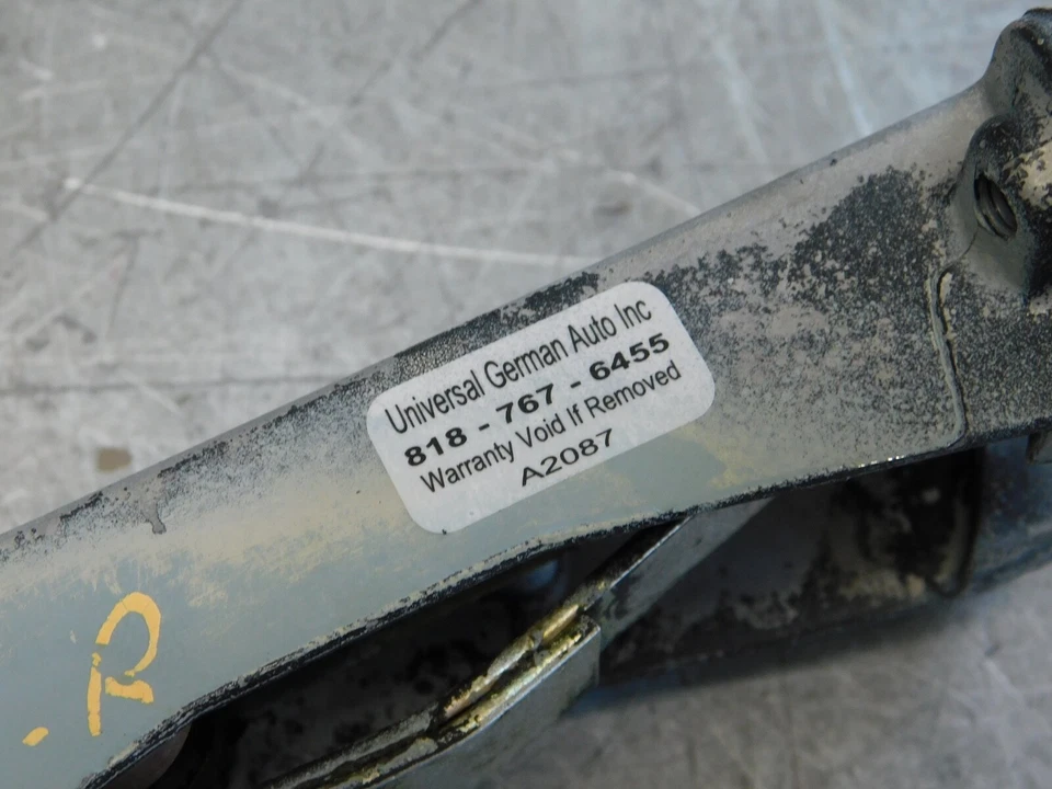 108 109 114 115 250S 250SE 250SEL 280S 280SEL REAR DOOR STOP 1087330027 - Image 3 of 3