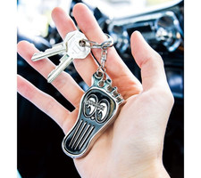 Moon Chrome Foot Gas Pedal Cover Keychain Fob Vtg Hot Rod Auto Car Keys Mooneyes Moon Chrome Foot Gas Pedal Cover Keychain Fob Vtg Hot Rod Auto Car Keys Mooneyes