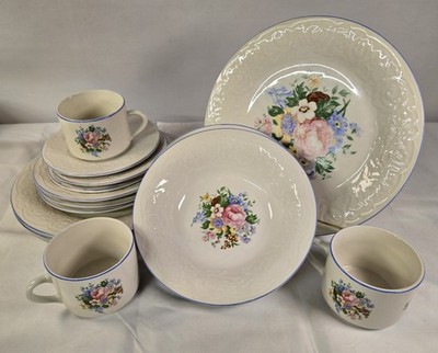 15pc Tabletops Unlimited Victorian Rose Dinner Set