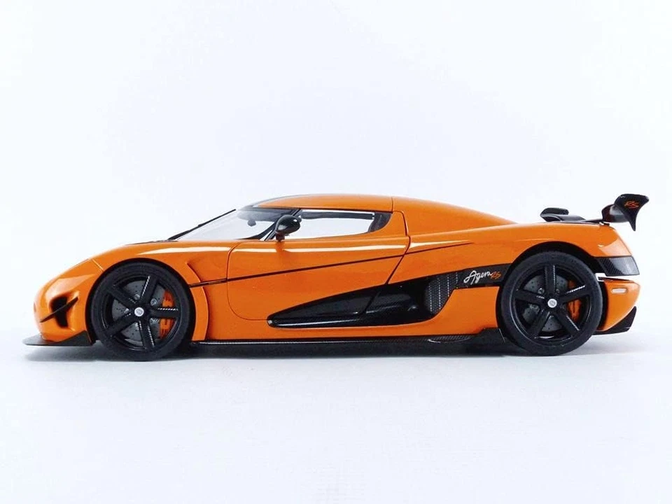 AUTOart 1/18 Koenigsegg Agera RS Naranja/Negro Carbono 79023 Foto 3 de 4