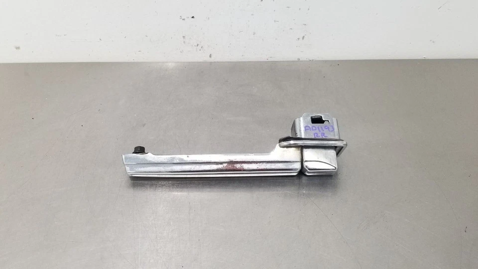 93 GMC G2500 VANDURA PUERTA TRASERA GRANERO EXTERIOR MANIJA PUERTA PASAJERO DERECHO CROMO Foto 4 de 4