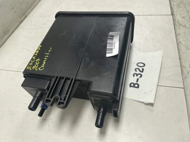 2007 CADILLAC ESCALADE ESV FUEL VAPOR CANISTER OEM+ - Image 3 of 4