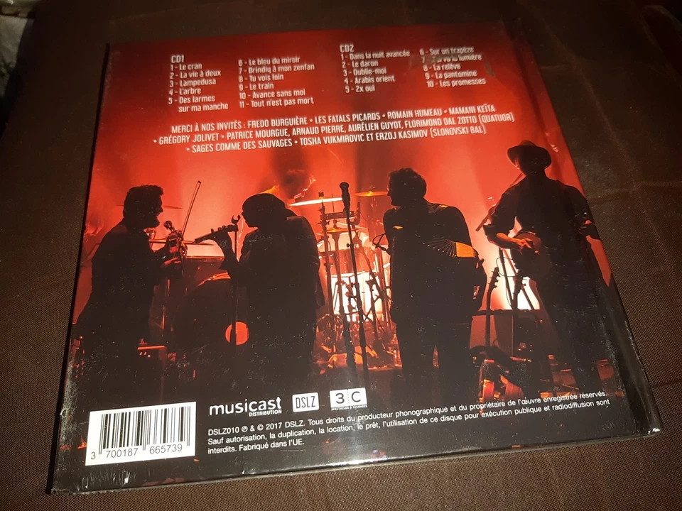 Coffret CD 3 jours debout (Live) Edition collector livret 40 pages Neuf - Photo 2/2