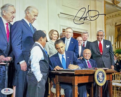 Barack Obama Signed 8x10 Photo Autograph Affordable Care Act PSA/DNA LOA