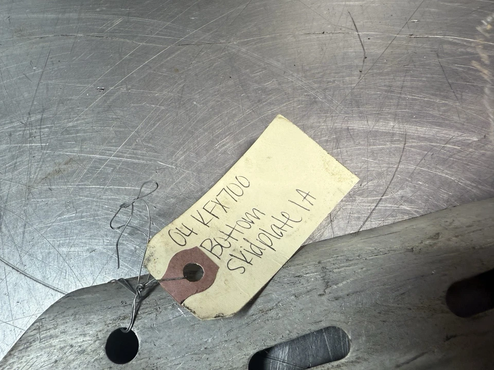 Placa de deslizamiento delantera Kawasaki KFX 700 V Force 04 55020-0010-HN 51356 Foto 3 de 4