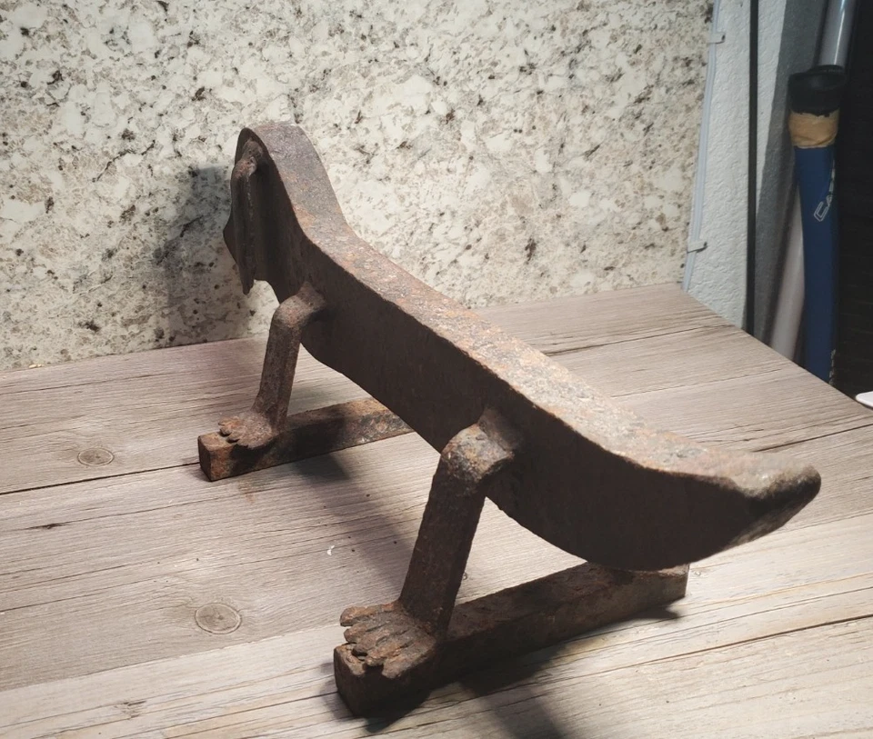 Antigua chimenea de hierro macizo Andiron Weiner perro Dachshund individual Foto 3 de 4